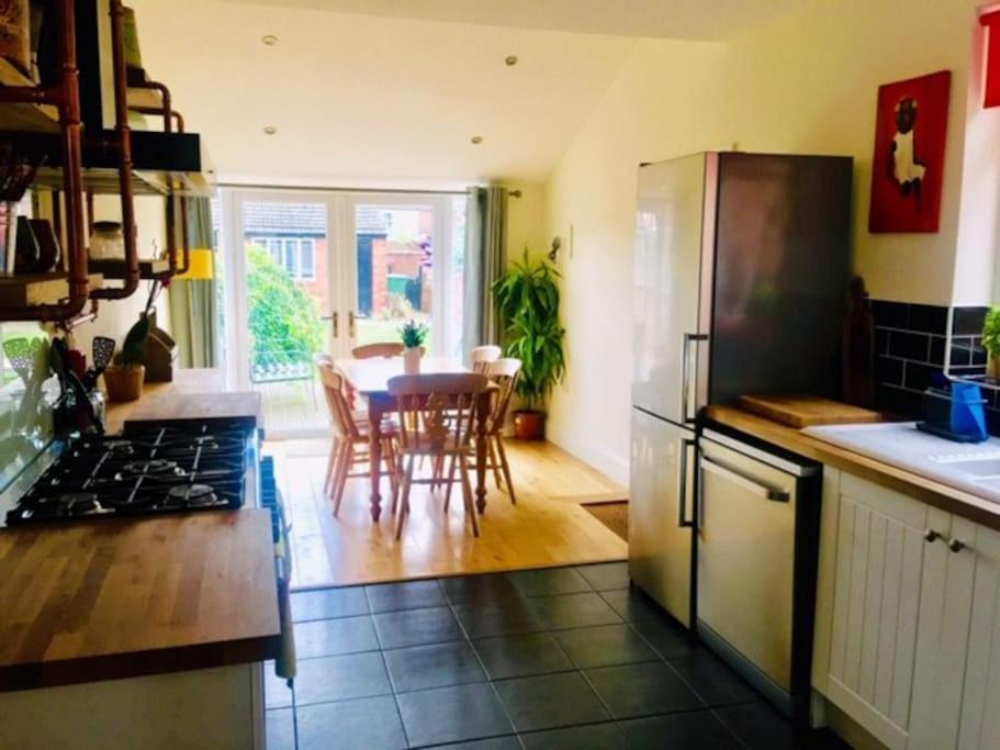 Spacious Victorian Townhouse With Cathedral Views Lincoln Eksteriør billede