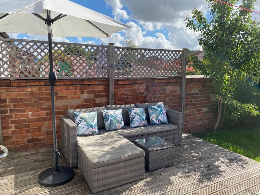 Spacious Victorian Townhouse With Cathedral Views Lincoln Eksteriør billede